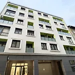 Sunlit Heaven 2-Bdr Apartments