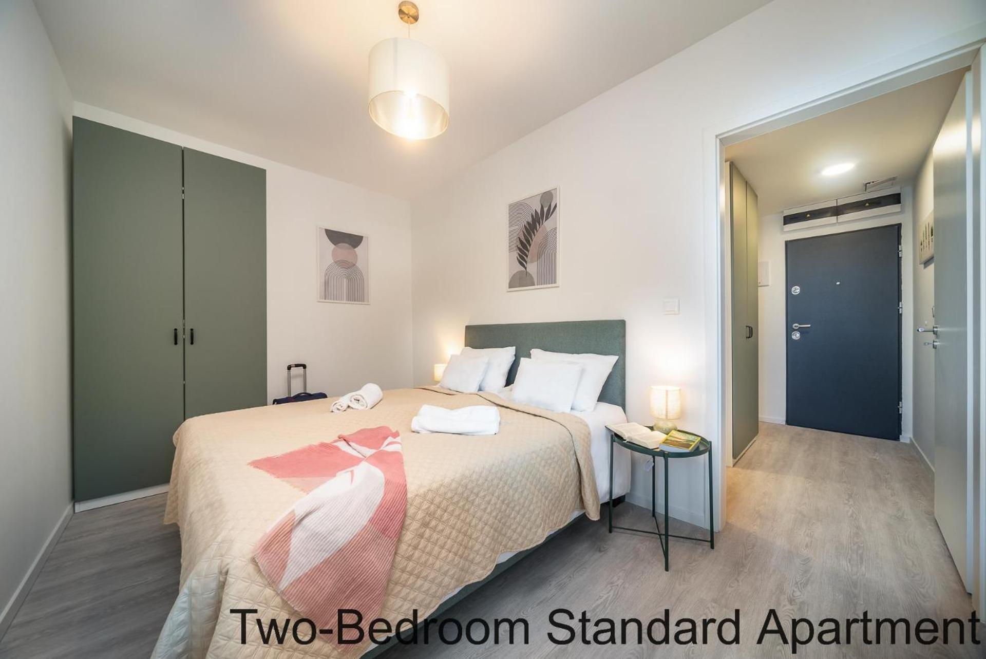 Sunlit Heaven 2-bdr Apartment Budapest