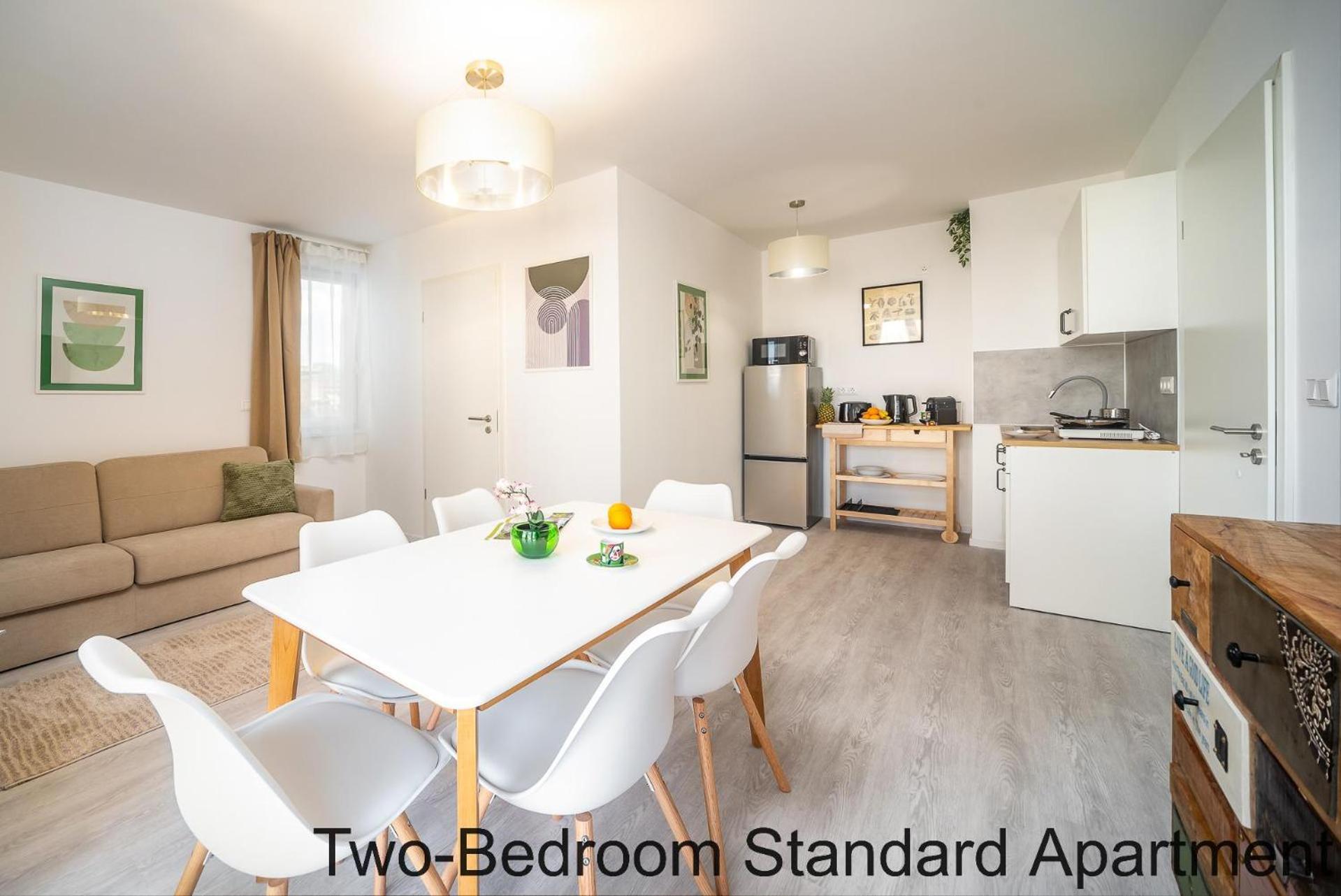 Sunlit Heaven 2-bdr Apartment *